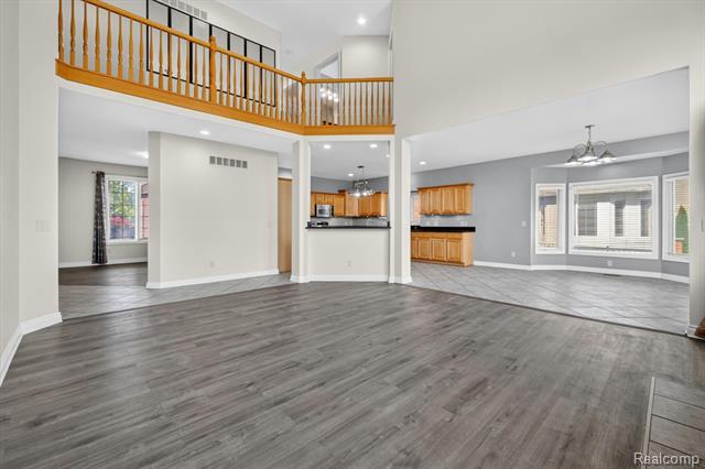 Builiding view eighteen for 21642 Kendyl, Macomb, MI. 48044