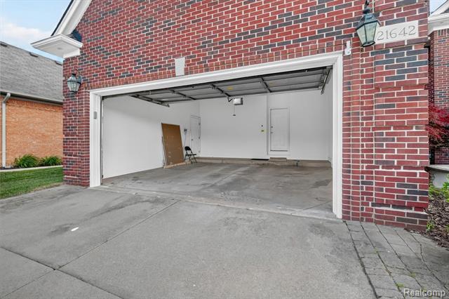 Builiding view forty six for 21642 Kendyl, Macomb, MI. 48044