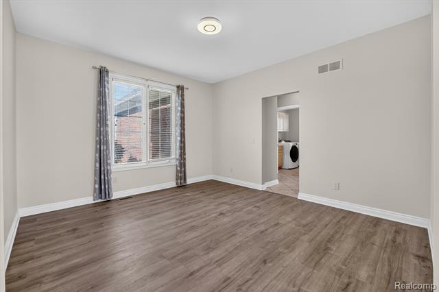 Builiding view seven for 21642 Kendyl, Macomb, MI. 48044