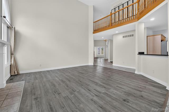 Builiding view seventeen for 21642 Kendyl, Macomb, MI. 48044