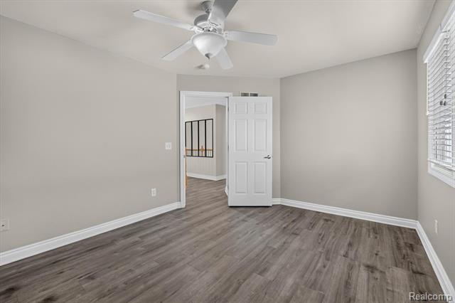 Builiding view thirty eight for 21642 Kendyl, Macomb, MI. 48044