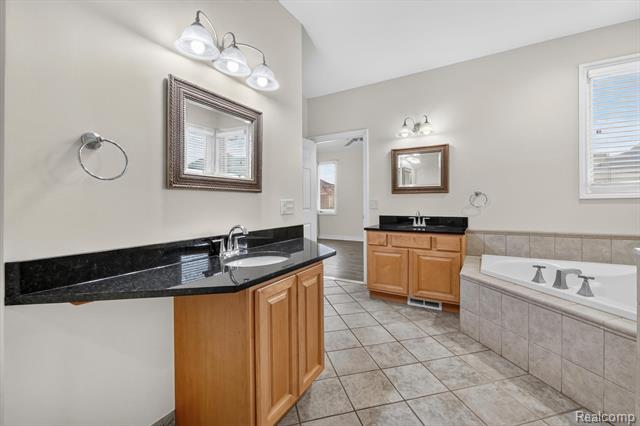 Builiding view twenty five for 21642 Kendyl, Macomb, MI. 48044