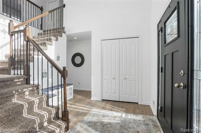 Builiding view five for 20379 Ballantrae, Macomb, MI. 48044