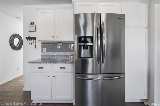 Builiding view fourteen for 20379 Ballantrae, Macomb, MI. 48044