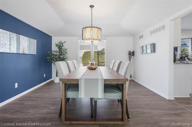 Builiding view nine for 20379 Ballantrae, Macomb, MI. 48044