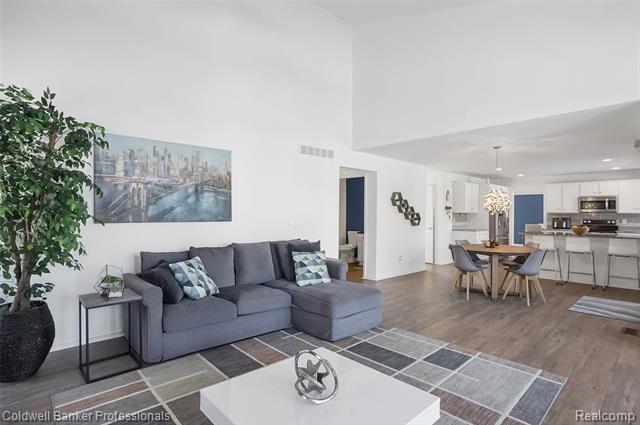 Builiding view nineteen for 20379 Ballantrae, Macomb, MI. 48044