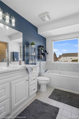 Builiding view twenty seven for 20379 Ballantrae, Macomb, MI. 48044