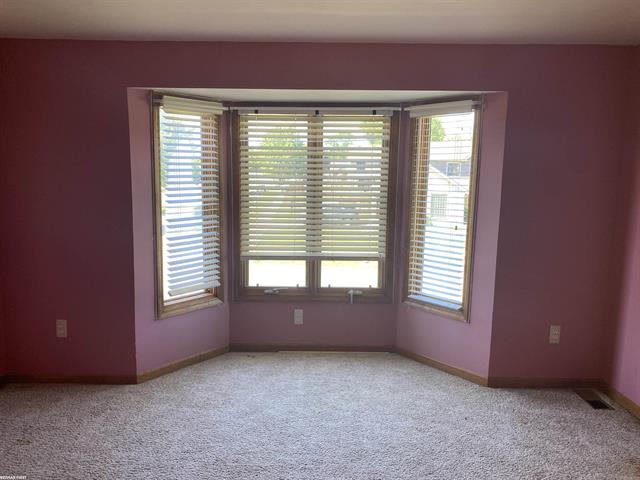 Builiding view ten for 26500 Fairwood, New Baltimore, MI. 48051