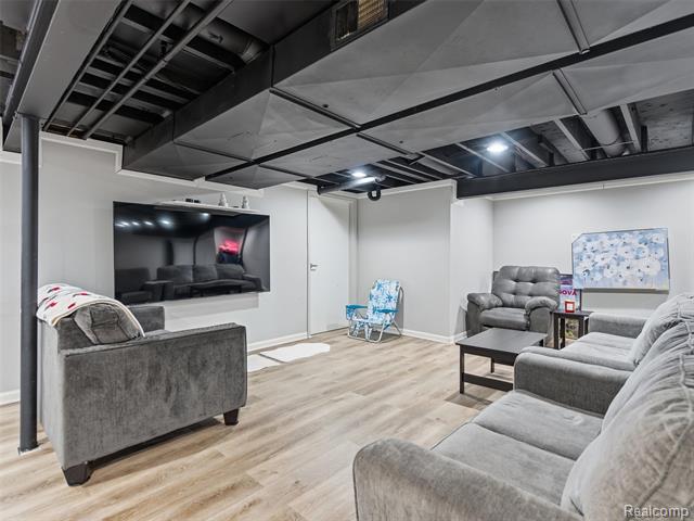 Builiding view thirty for 48194 Lamplighter Tr, Macomb, MI. 48044