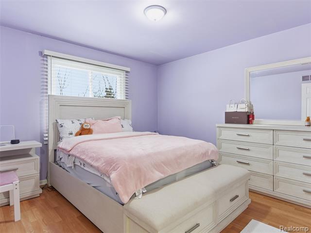 Builiding view twenty one for 48194 Lamplighter Tr, Macomb, MI. 48044