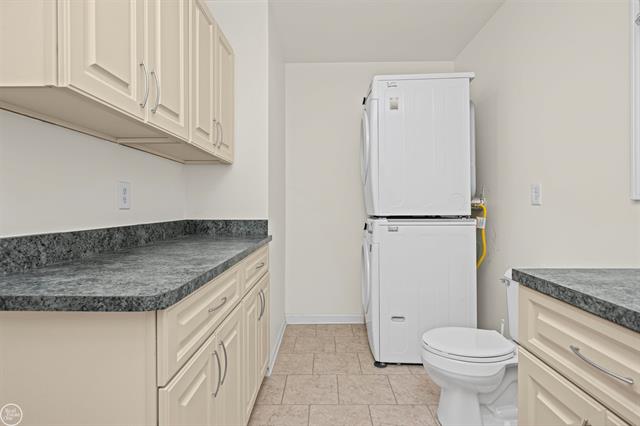 Builiding view twenty eight for 49350 Monte, New Baltimore, MI. 48047