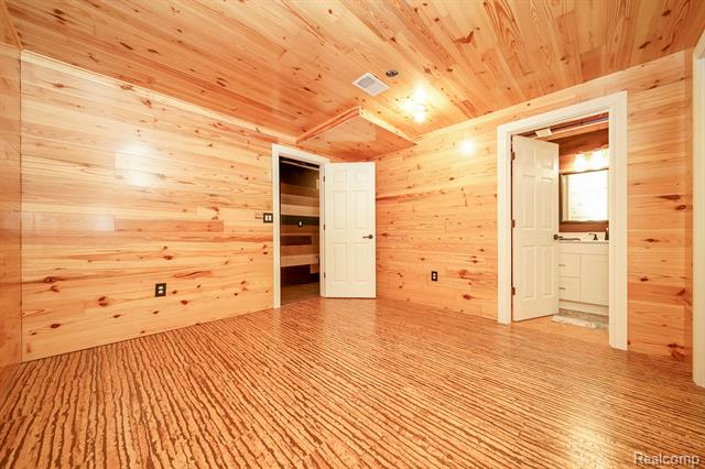 Builiding view forty five for 26122 Joanne Smith, New Baltimore, MI. 48051