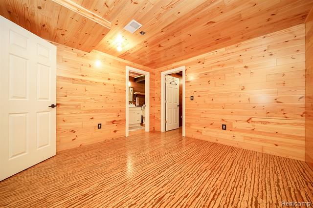 Builiding view forty four for 26122 Joanne Smith, New Baltimore, MI. 48051