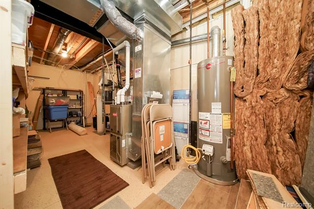 Builiding view forty nine for 26122 Joanne Smith, New Baltimore, MI. 48051