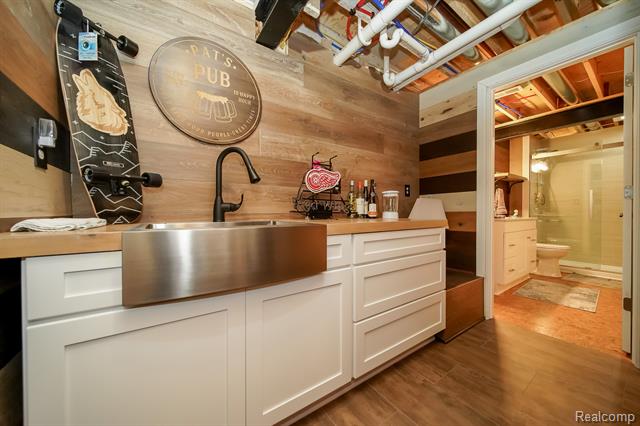 Builiding view forty for 26122 Joanne Smith, New Baltimore, MI. 48051