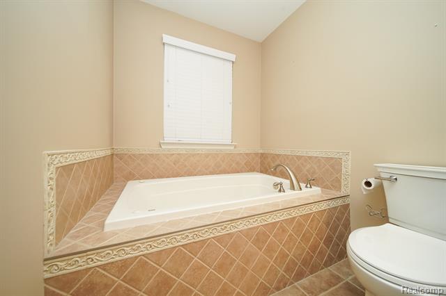 Builiding view thirty five for 26122 Joanne Smith, New Baltimore, MI. 48051