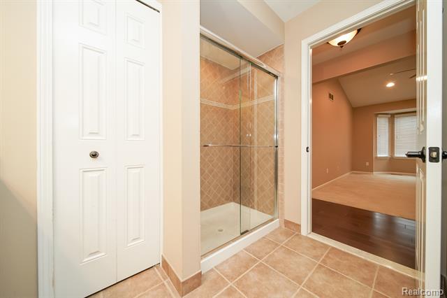 Builiding view thirty four for 26122 Joanne Smith, New Baltimore, MI. 48051