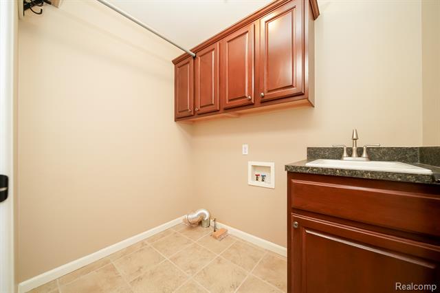 Builiding view twenty one for 26122 Joanne Smith, New Baltimore, MI. 48051