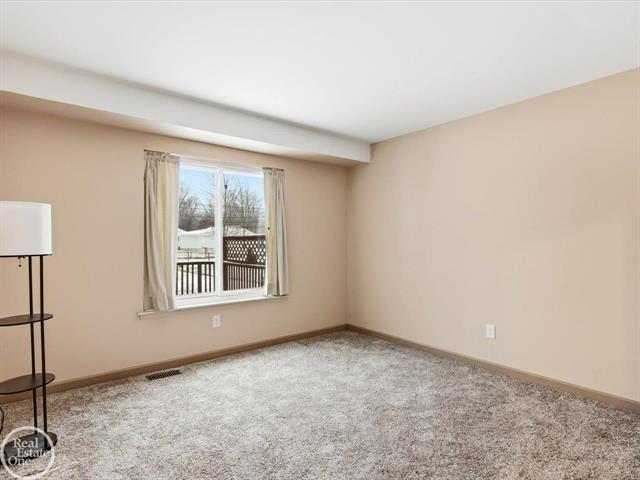 Builiding view nineteen for 32065 Lakepoint, New Baltimore, MI. 48047