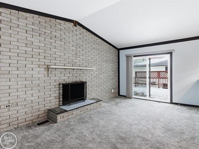 Builiding view sixteen for 32065 Lakepoint, New Baltimore, MI. 48047