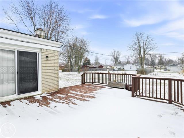 Builiding view thirty for 32065 Lakepoint, New Baltimore, MI. 48047