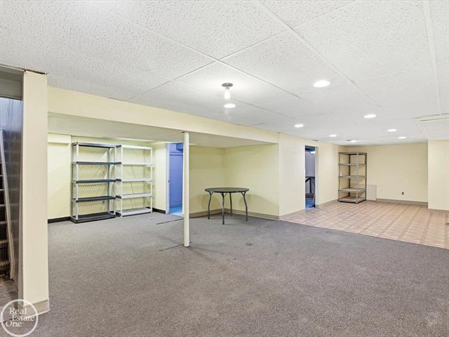 Builiding view twenty five for 32065 Lakepoint, New Baltimore, MI. 48047