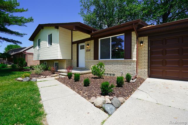 Builiding view four for 48297 Mallard, New Baltimore, MI. 48047