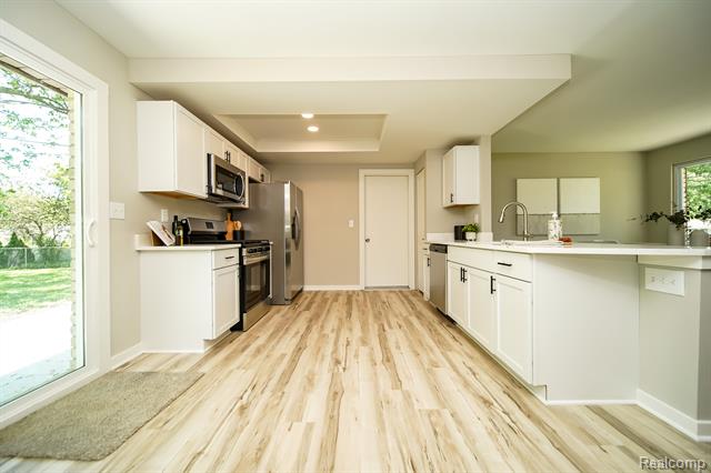 Builiding view seventeen for 48297 Mallard, New Baltimore, MI. 48047