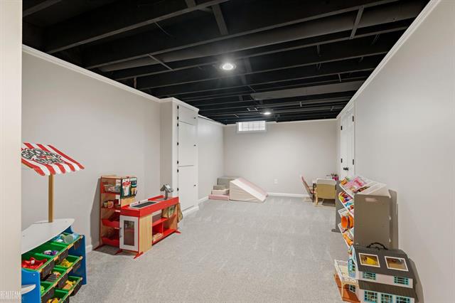 Builiding view nineteen for 27530 Cedar Glen, New Baltimore, MI. 48051