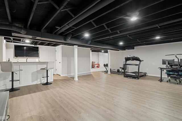 Builiding view seventeen for 27530 Cedar Glen, New Baltimore, MI. 48051