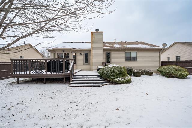 Builiding view twenty four for 27530 Cedar Glen, New Baltimore, MI. 48051