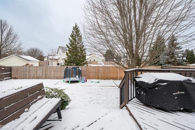 Builiding view twenty seven for 27530 Cedar Glen, New Baltimore, MI. 48051