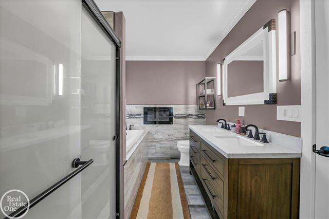 Builiding view eighteen for 28771 Squire, New Baltimore, MI. 48047