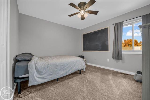 Builiding view twenty two for 28771 Squire, New Baltimore, MI. 48047