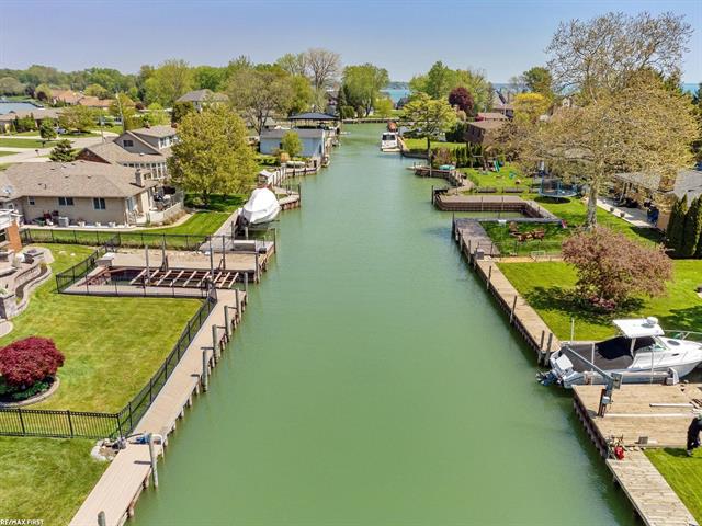 Builiding view sixty eight for 49708 Nautical, New Baltimore, MI. 48047