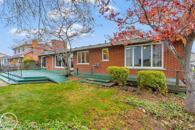 Builiding view nine for 49750 Nautical, New Baltimore, MI. 48047