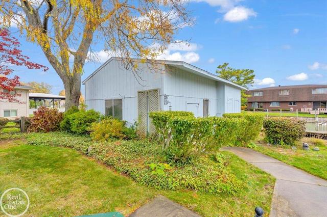 Builiding view sixteen for 49750 Nautical, New Baltimore, MI. 48047