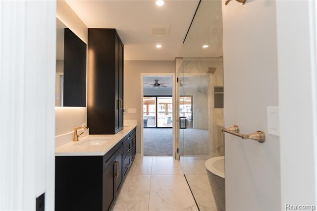 Builiding view twenty two for 49729 Nautical, New Baltimore, MI. 48047