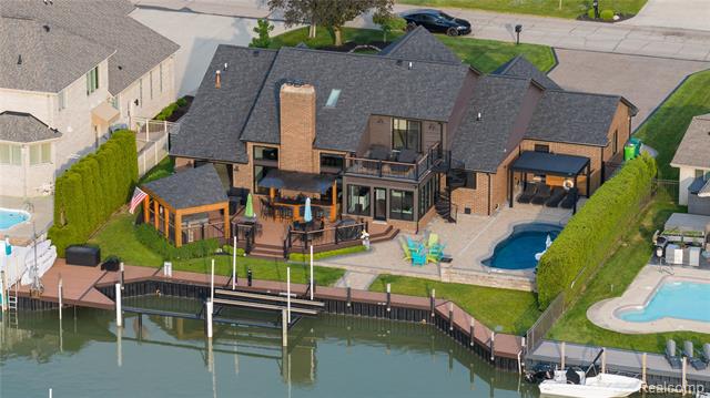 Builiding view two for 49729 Nautical, New Baltimore, MI. 48047