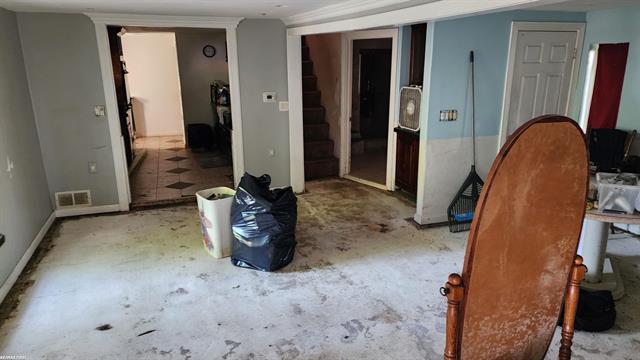 Builiding view eighteen for 49520 Gratiot, New Baltimore, MI. 48051