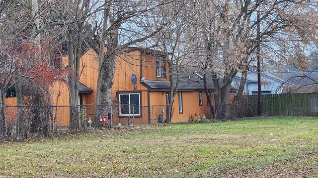 Builiding view five for 49520 Gratiot, New Baltimore, MI. 48051