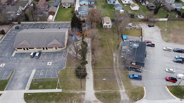 Builiding view nine for 49520 Gratiot, New Baltimore, MI. 48051