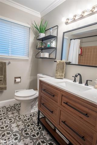 Builiding view eleven for 51635 Laurel Oak, New Baltimore, MI. 48047