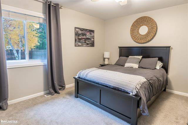 Builiding view nine for 51635 Laurel Oak, New Baltimore, MI. 48047