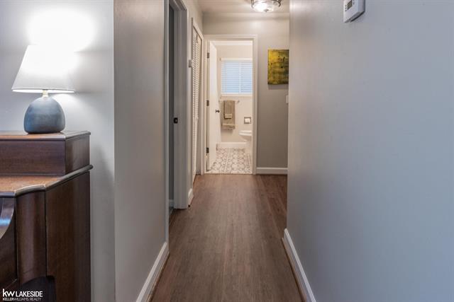 Builiding view sixteen for 51635 Laurel Oak, New Baltimore, MI. 48047