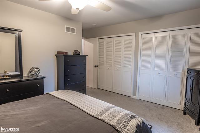 Builiding view ten for 51635 Laurel Oak, New Baltimore, MI. 48047