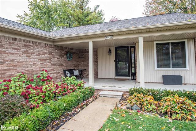 Builiding view three for 51635 Laurel Oak, New Baltimore, MI. 48047