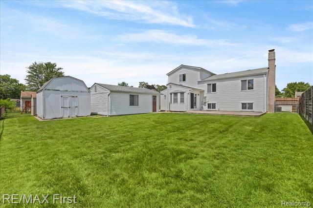 Builiding view six for 32658 Conrad, New Baltimore, MI. 48047