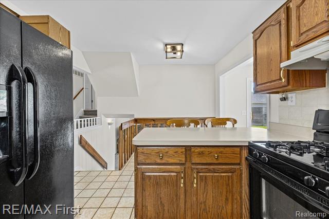 Builiding view thirteen for 32658 Conrad, New Baltimore, MI. 48047