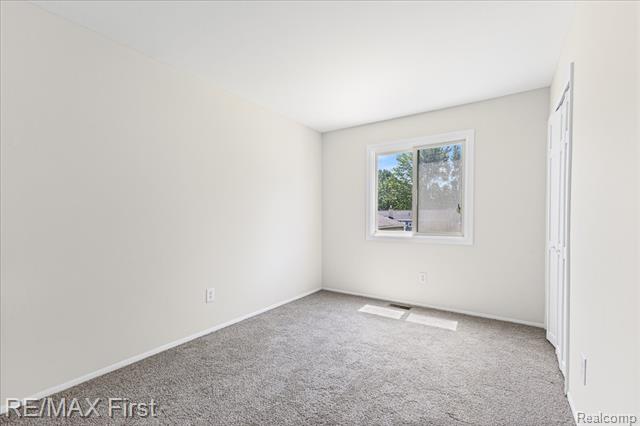 Builiding view twenty one for 32658 Conrad, New Baltimore, MI. 48047